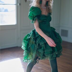 ❌sold❌NWT MED SELKIE PINE 🌲 FOREST GREEN CECILE SILKE LACE MINI HOLIDAY DRESS